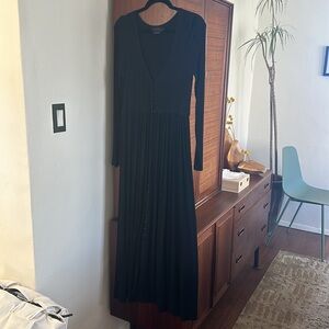 Beautifully black hatch dress